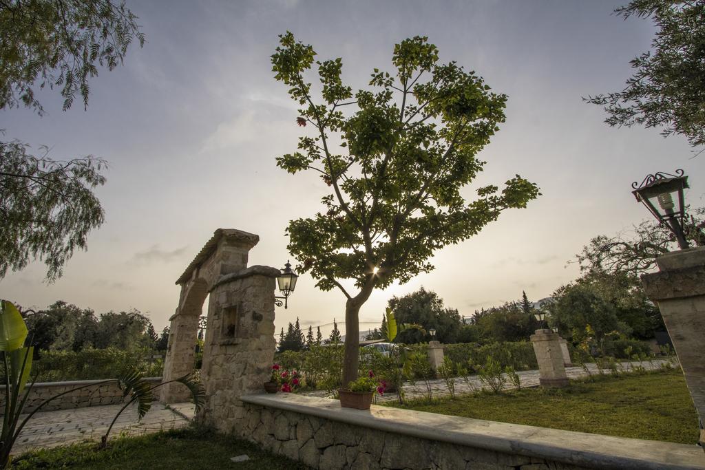 B&B Casale Siciliano Di Miryam Tiralongo Avola Exterior foto