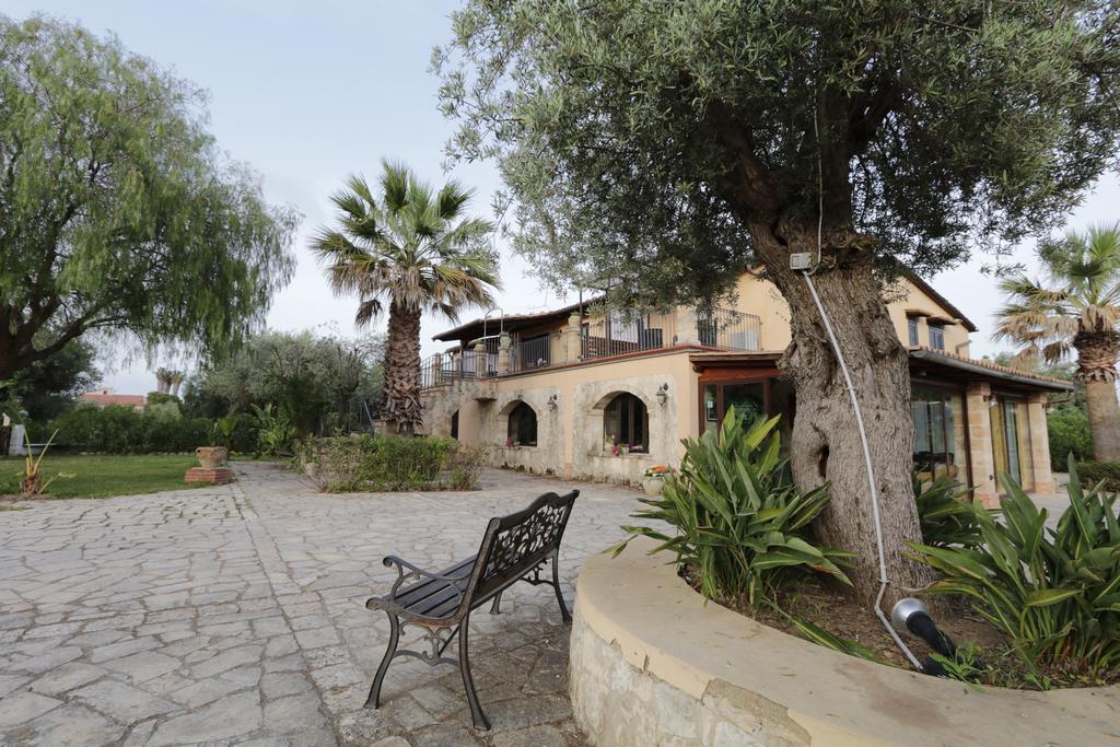 B&B Casale Siciliano Di Miryam Tiralongo Avola Exterior foto